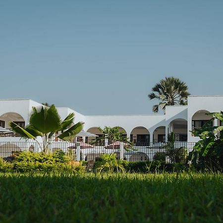Harmony Resort Boutique Hotel Banjul Exterior photo