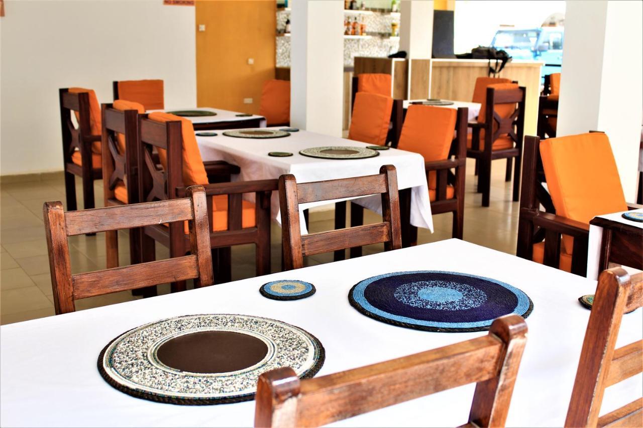 Harmony Resort Boutique Hotel Banjul Exterior photo