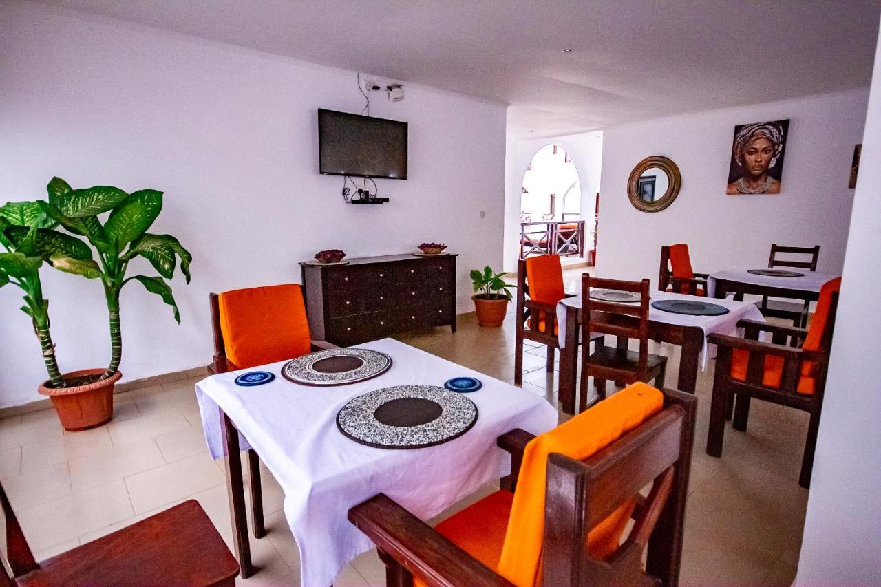 Harmony Resort Boutique Hotel Banjul Exterior photo