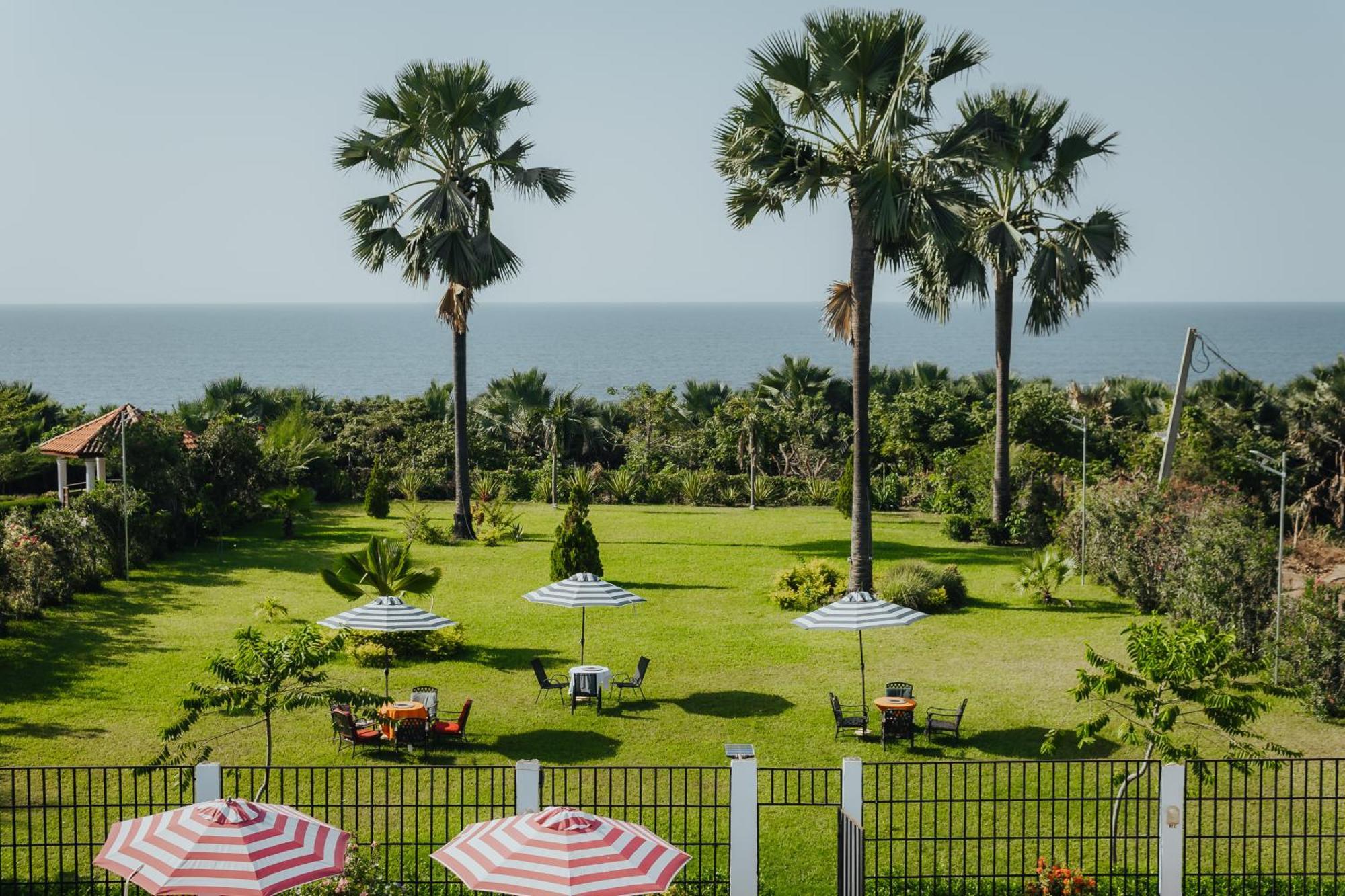 Harmony Resort Boutique Hotel Banjul Exterior photo