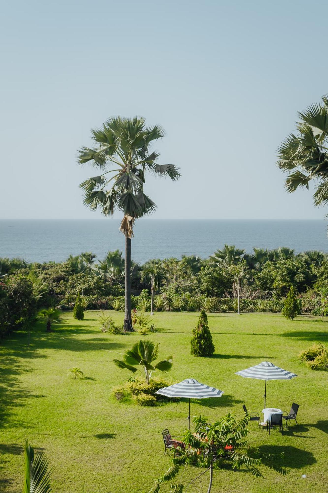 Harmony Resort Boutique Hotel Banjul Exterior photo