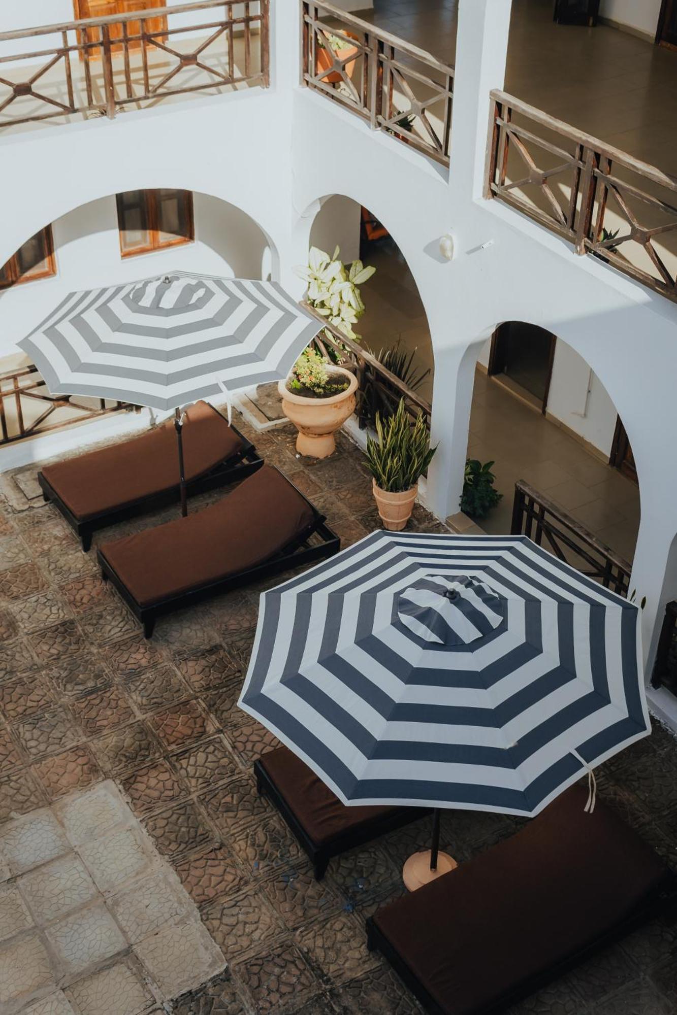 Harmony Resort Boutique Hotel Banjul Exterior photo