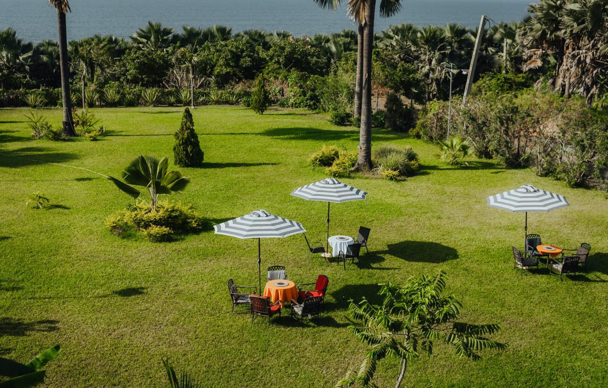 Harmony Resort Boutique Hotel Banjul Exterior photo
