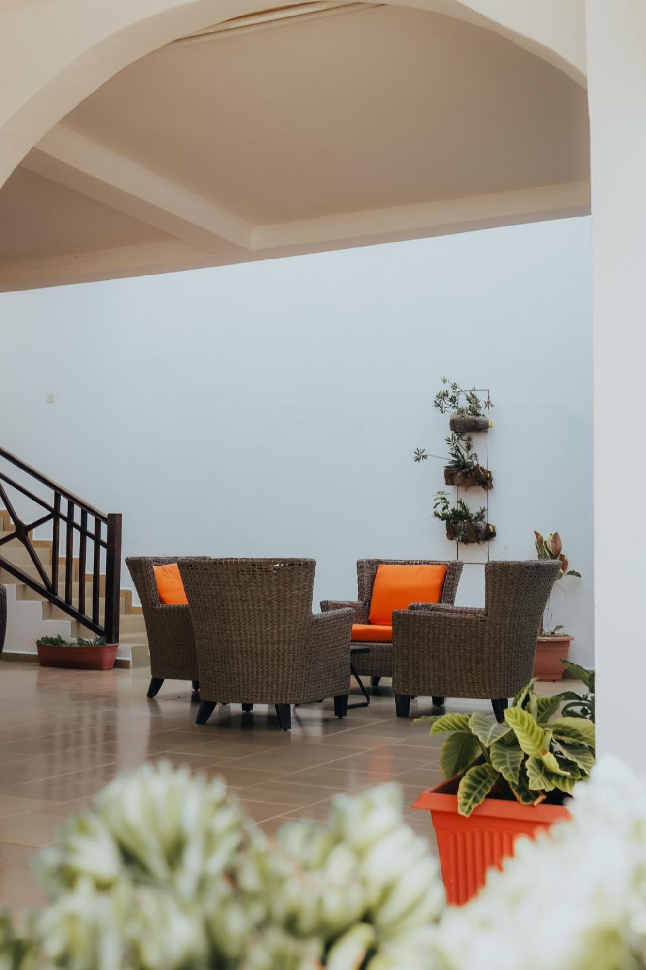 Harmony Resort Boutique Hotel Banjul Exterior photo