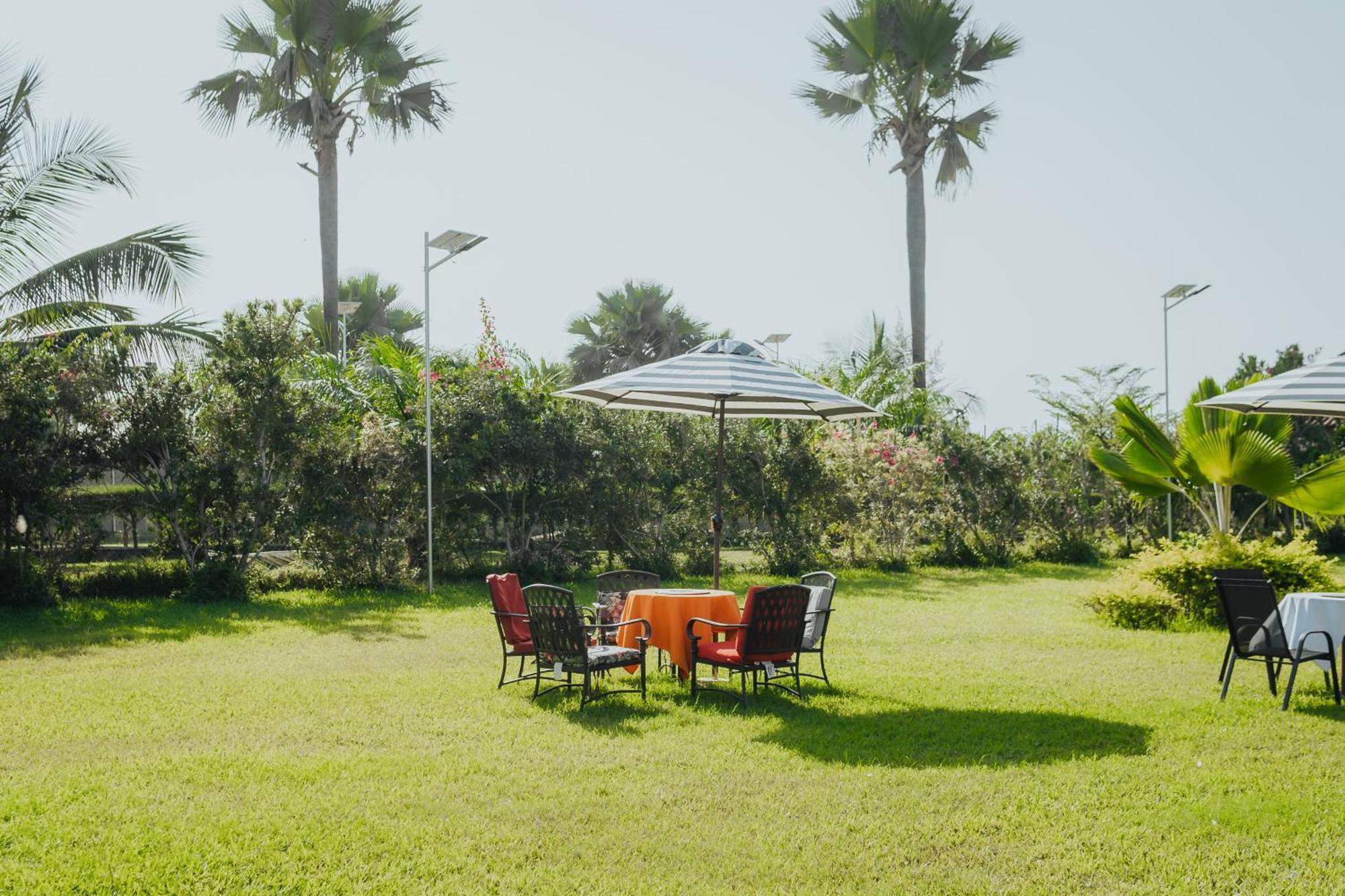 Harmony Resort Boutique Hotel Banjul Exterior photo