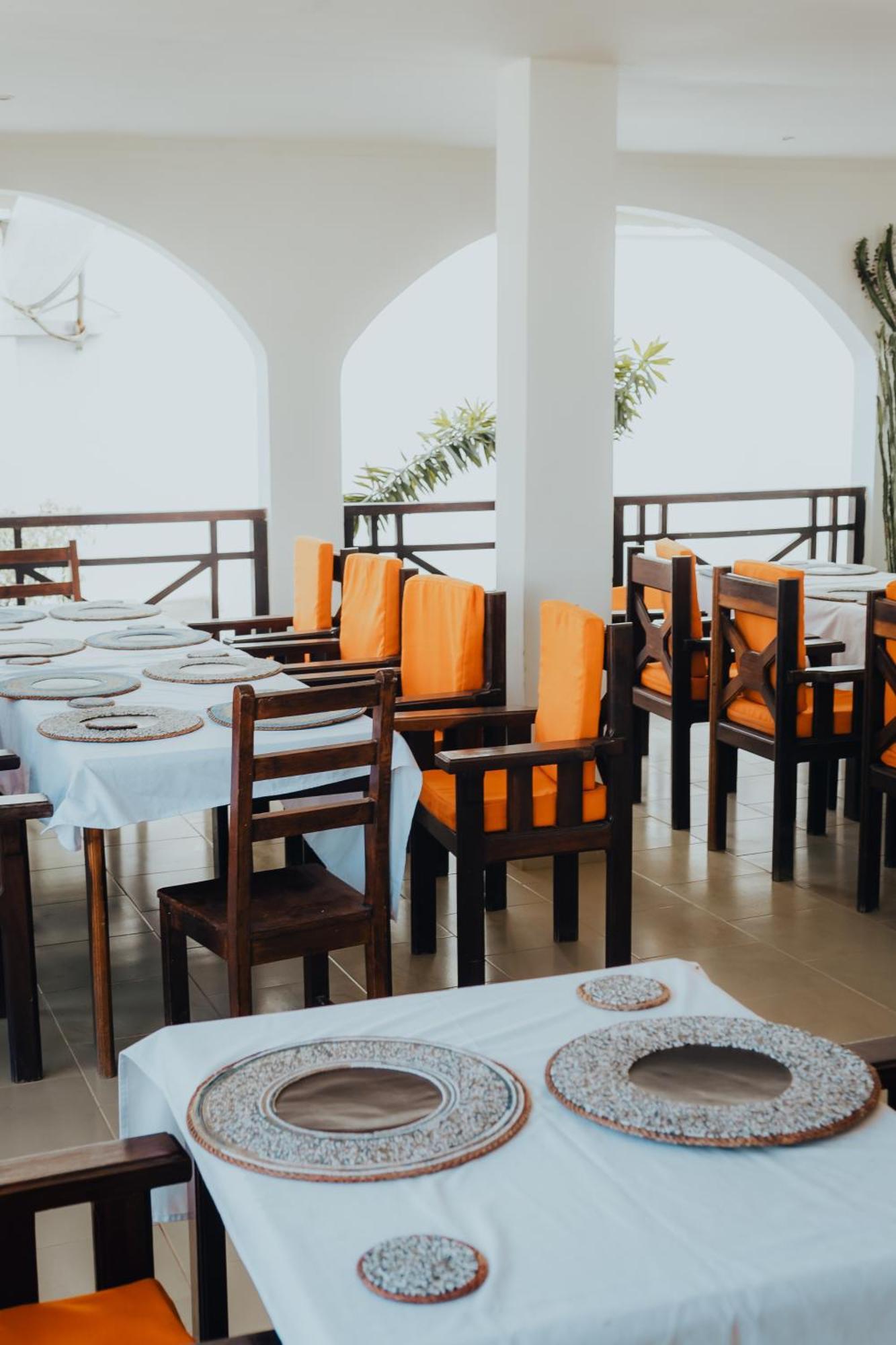 Harmony Resort Boutique Hotel Banjul Exterior photo